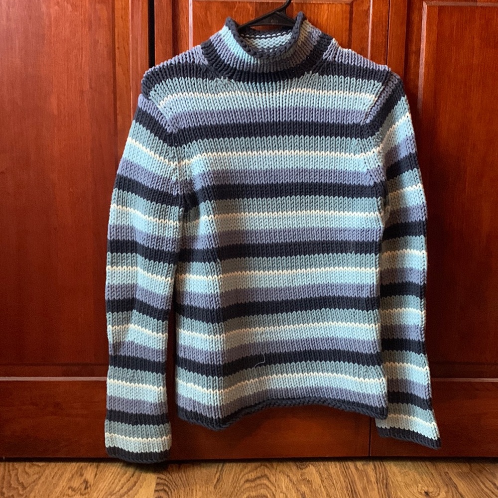 Gap knit sweater
